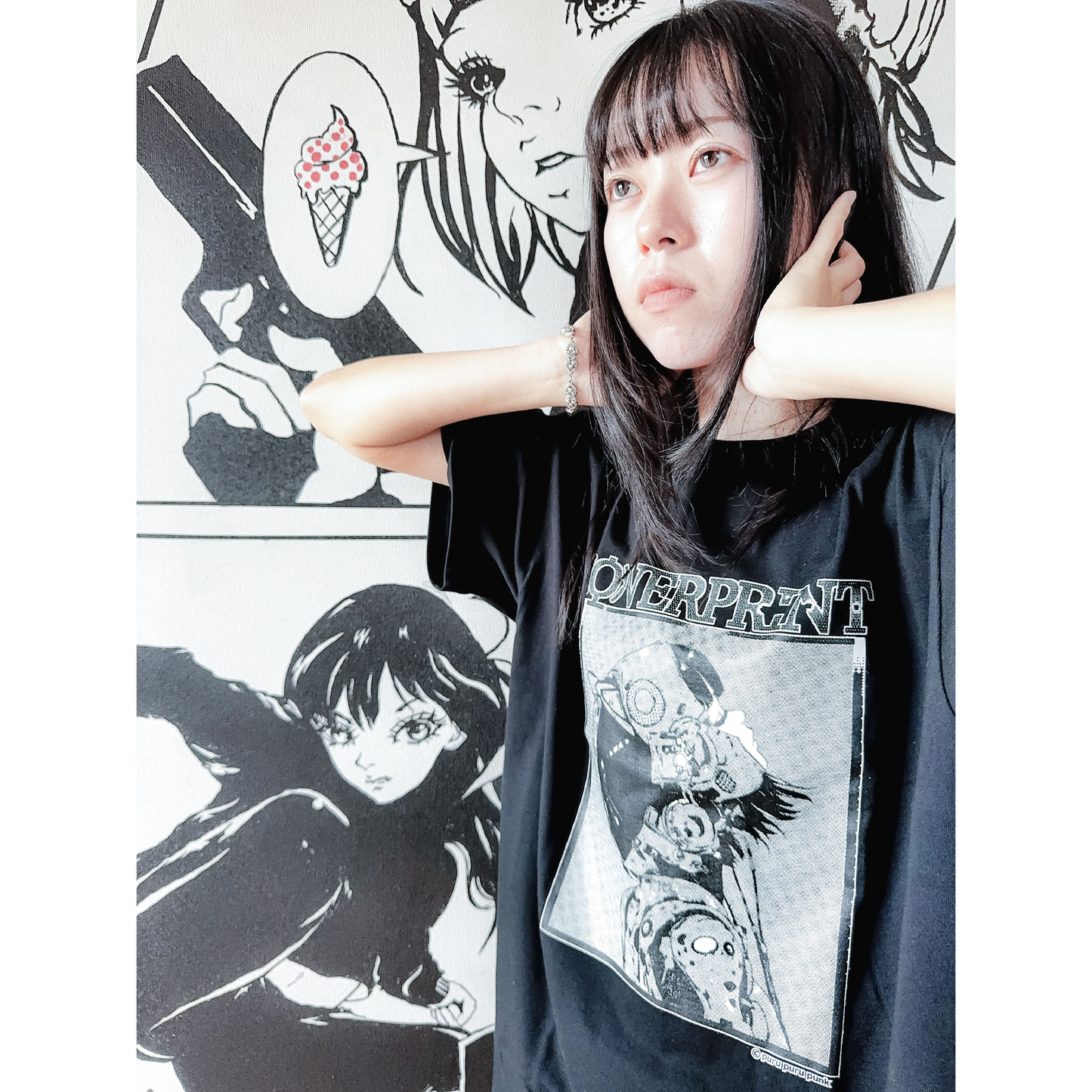 ぷるぷるパンク x overprint コラボTシャツ (BLACK/APRICOT)
