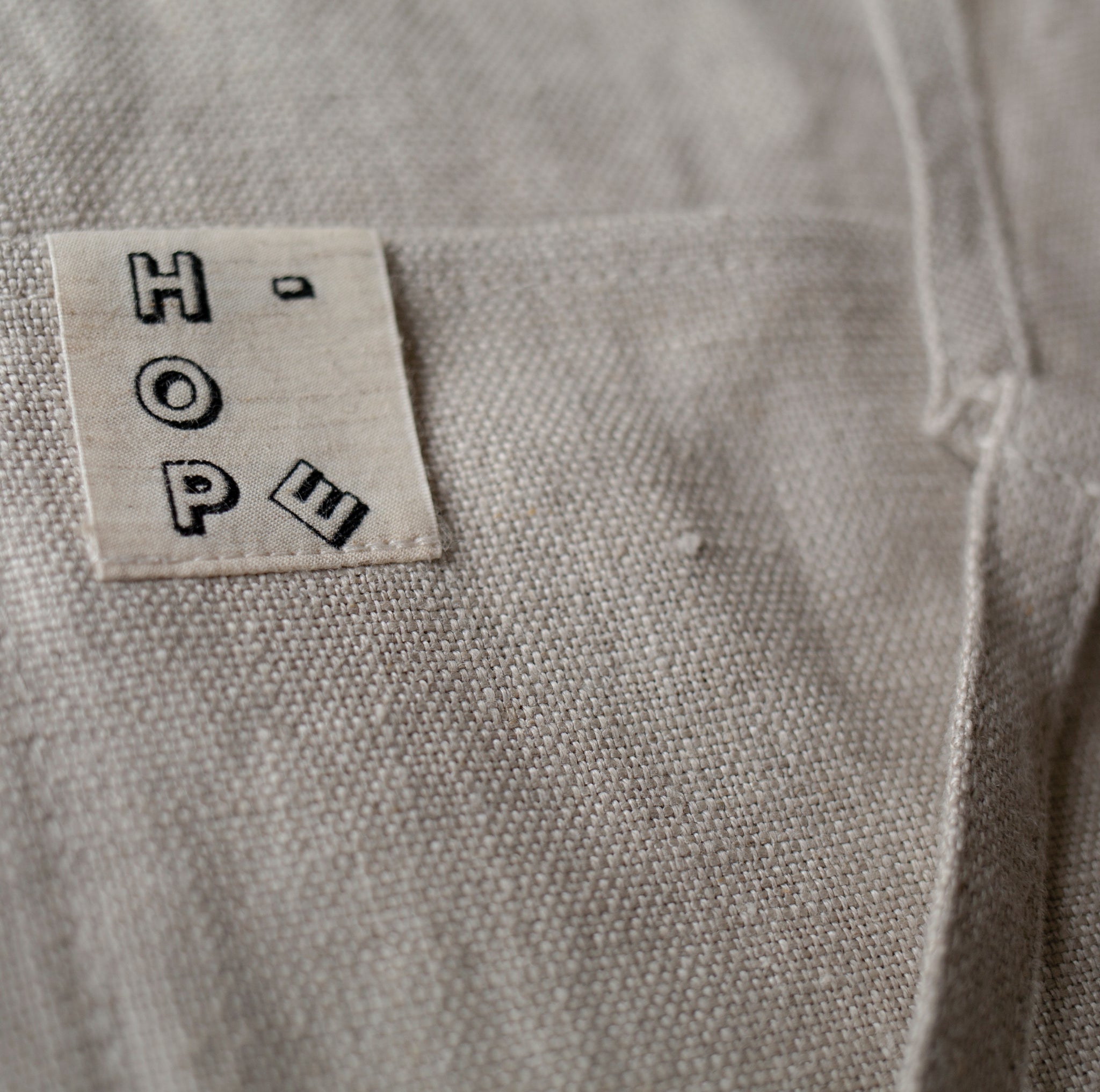 勝山の縫製工場に残された近江麻でちゃんと作った、エプロン。